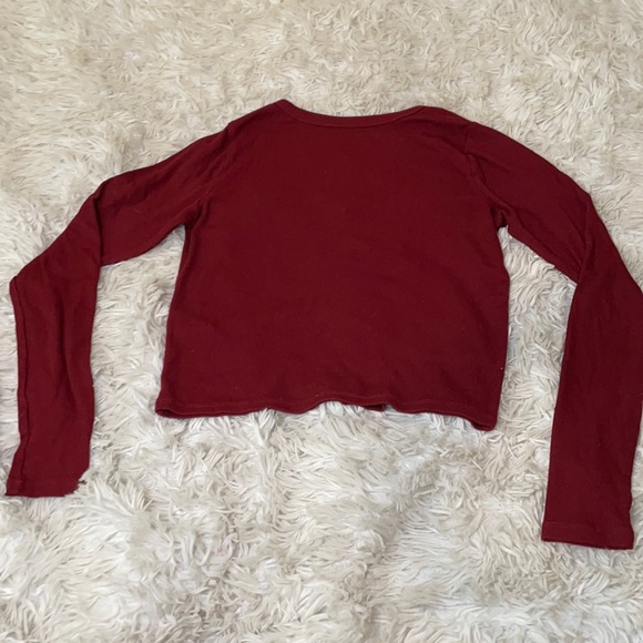 Hollister Burgundy Long‎ Sleeve Crop- Size Small - Picture 3 of 8
